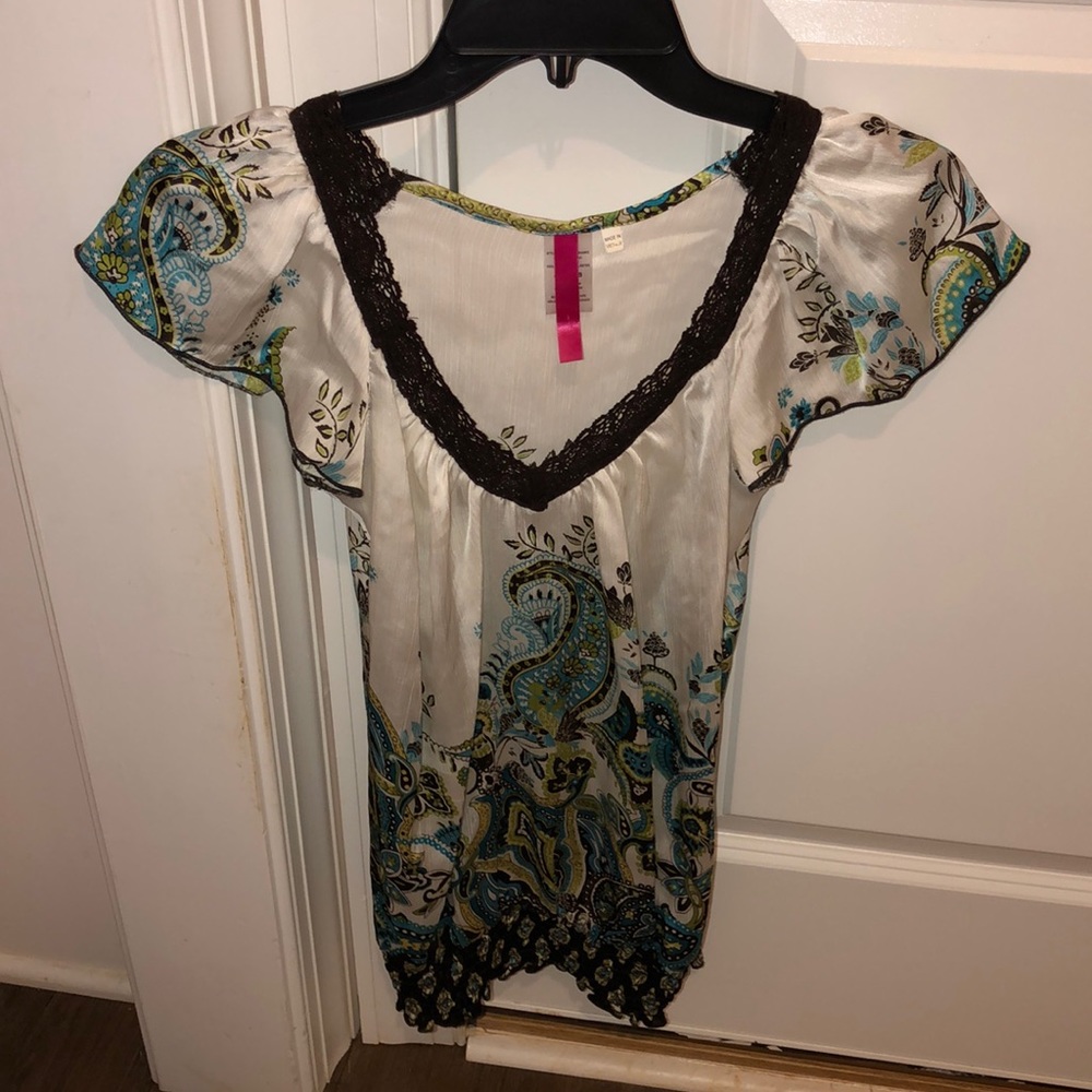 Cute top!